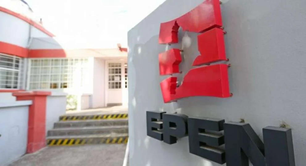 Los estafadores usan cuentas falsas, imágenes y logotipos similares a los oficiales.