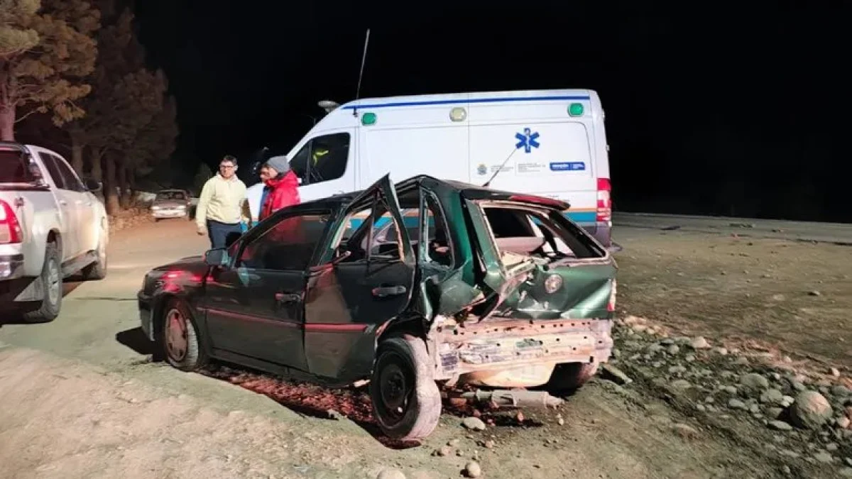 Un choque en Ruta 40 dejó dos autos destruidos en Junín de los Andes ...