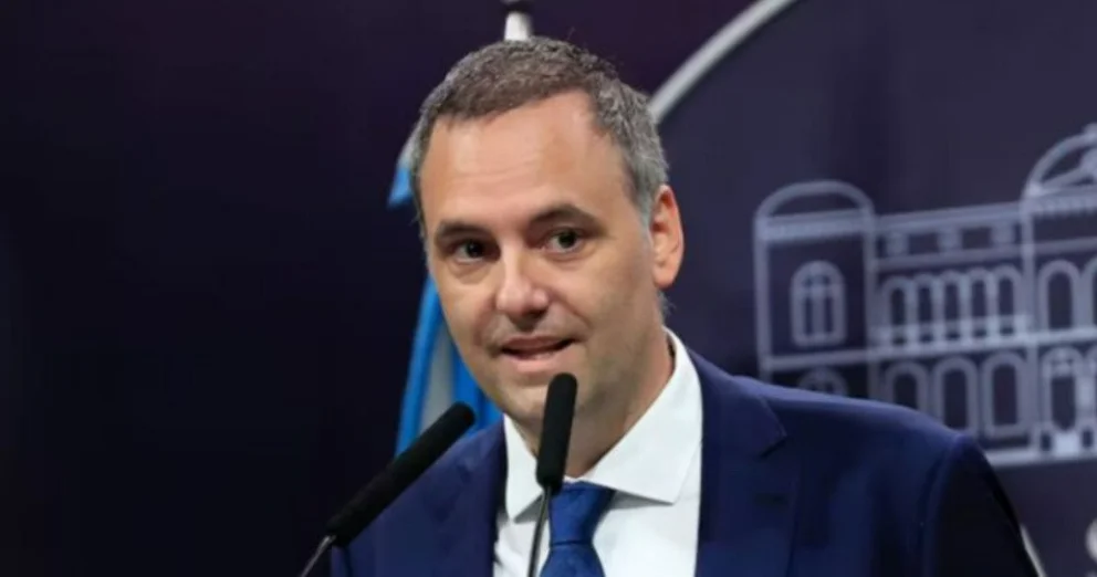 Siguen las declaraciones que complican al jefe de Gabinete.