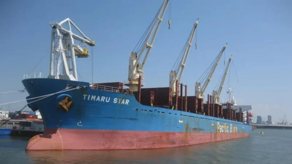 El Billion Star descargará 10.000 toneladas de caños en San Antonio Este, dando inicio a la etapa clave del proyecto de GNL que transformará a Río Negro en un polo exportador.