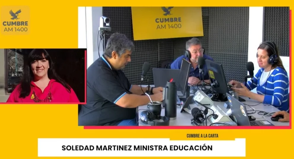 La titular de la cartera de Educación del Neuquén realizó declaraciones a AM Cumbre 1400. 