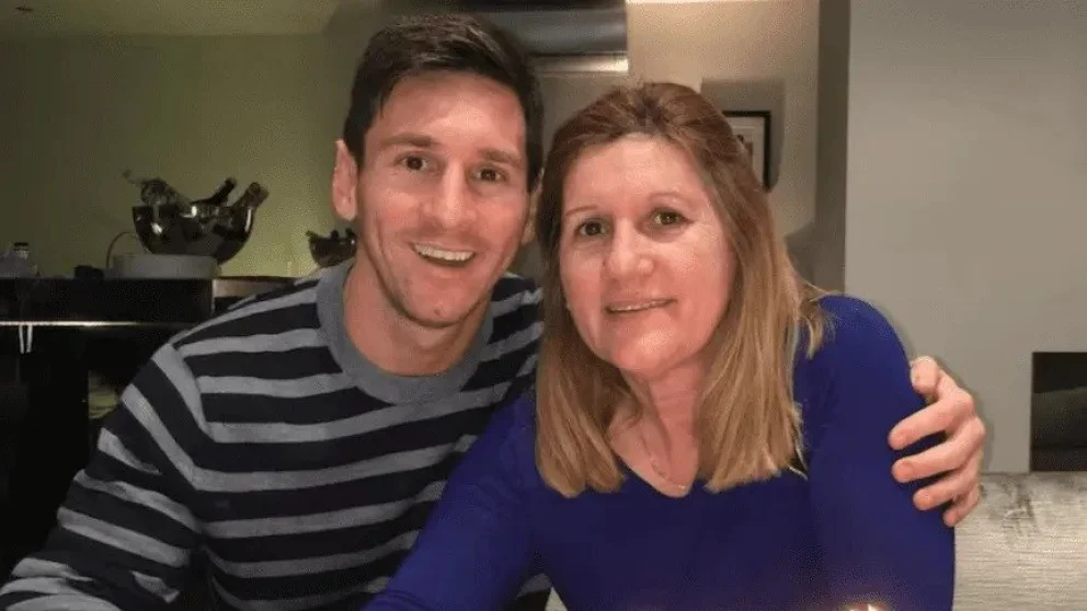 Messi junto a su madre: Foto: @Lionelmessi