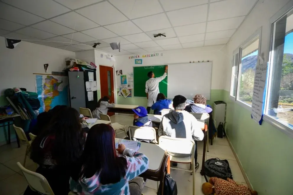 El monto adicional alcanza al 84,7% de los docentes neuquinos. Foto: archivo
