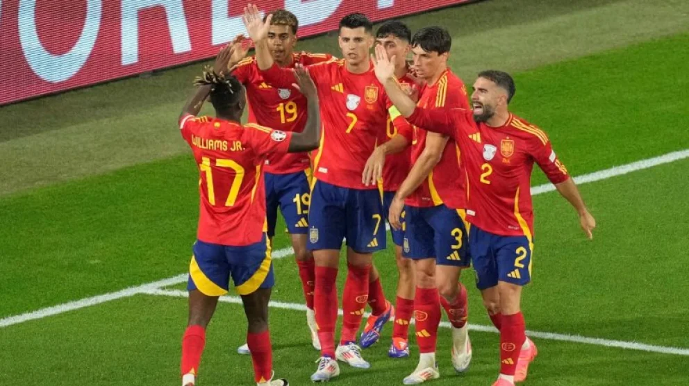 Mateo Pellegrino se destaca en el Parma y es seguido de cerca por la selección española. Foto: TN
