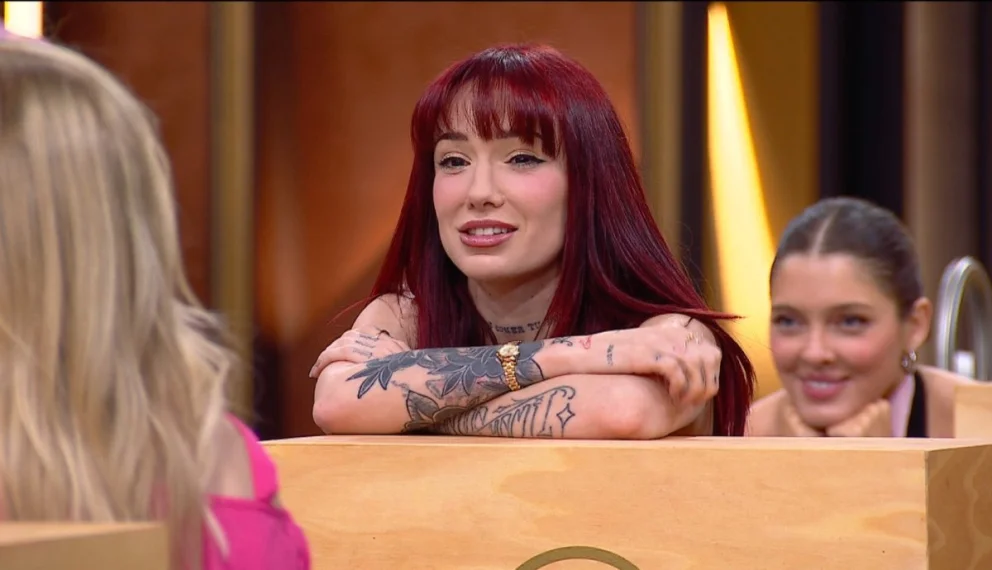 La Joaqui le prometió a Wanda Nara que si gana el certamen habrá boda.