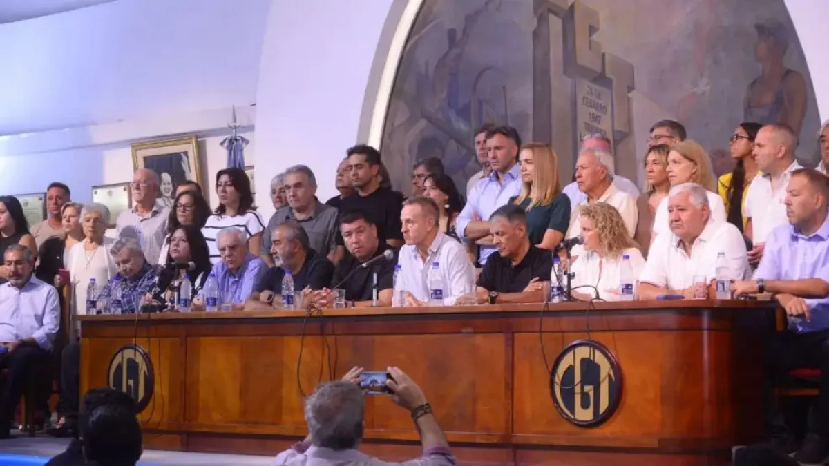Reforma laboral: rechazan el intento de la CGT de llevar la causa a la ...