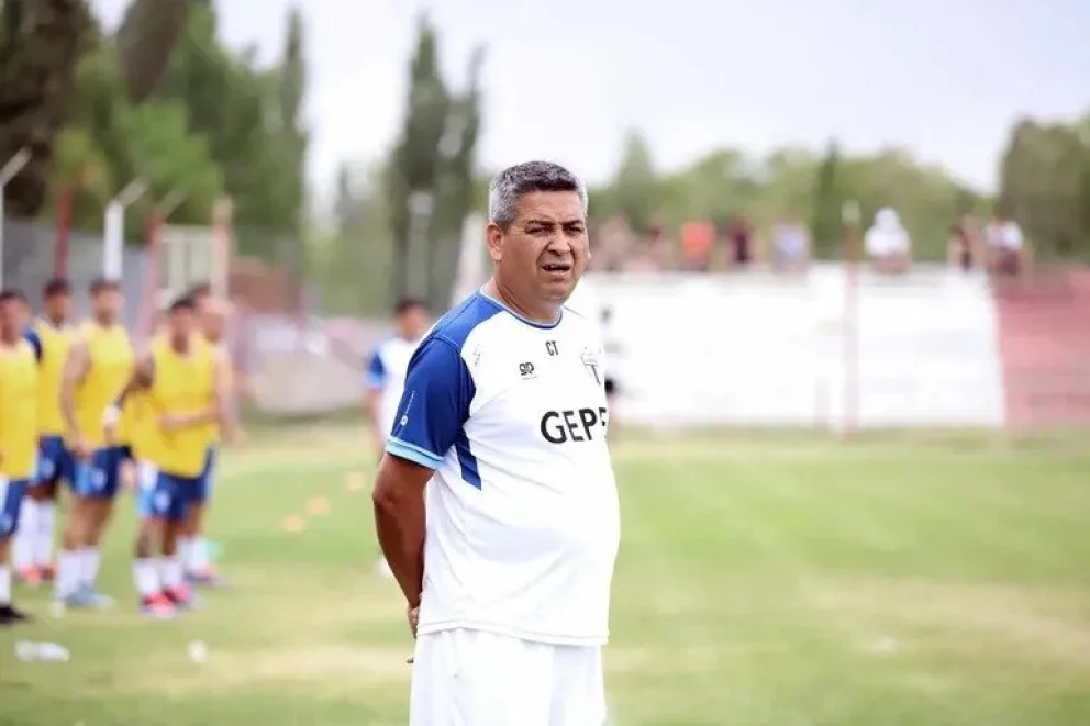 Alfredo Tizza fue el entrenador de La Amistad hasta el último fin de semana. Foto: gentileza