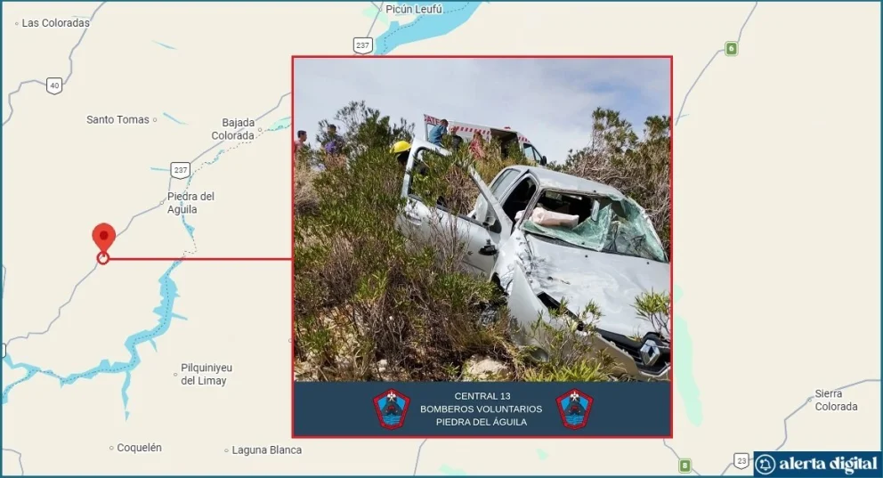 El conductor fue rescatado por los bomberos por la puerta del acompañante. Foto: Google Maps/Bomberos Voluntarios de Piedra del Águila. 