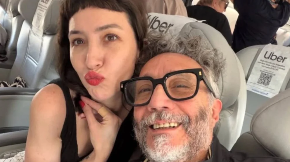 Fito Páez llegó al Monumento acompañado por Sofía Gala
