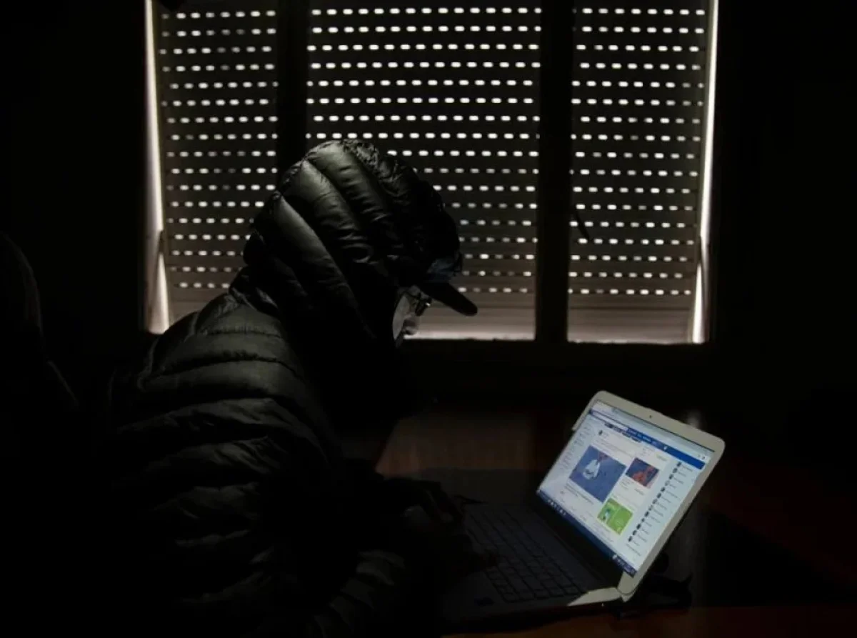 Primer juicio por hacer fotos hot de chicas, usando <b>Inteligencia Artificial</b> | Alerta Digital thumbnail