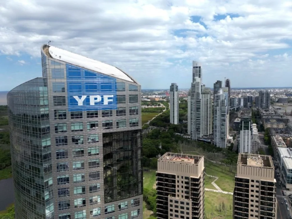 YPF consolida su crecimiento con récords productivos y foco estratégico en Vaca Muerta.