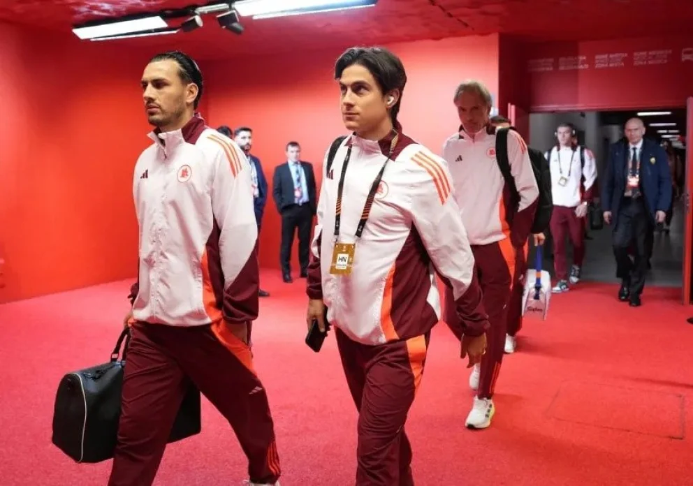 Leandro Paredes y Paulo Dybala en Roma. Foto: archivo