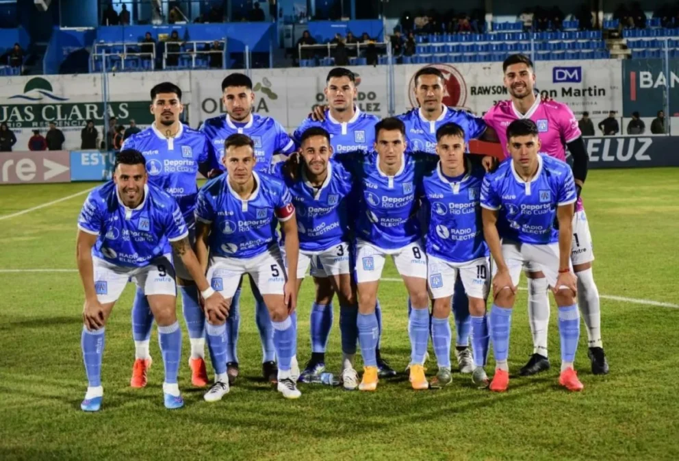 Un club que atraviesa un duro presente en el fútbol doméstico tomó la decisión por tiempo indeterminado. Foto: archivo