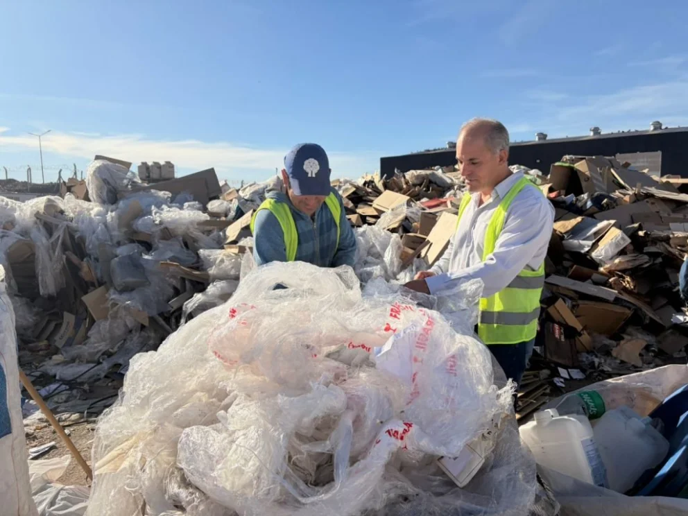 Todo lo que llega, se enfarda y luego se vende para ser reciclado. Foto: Municipalidad