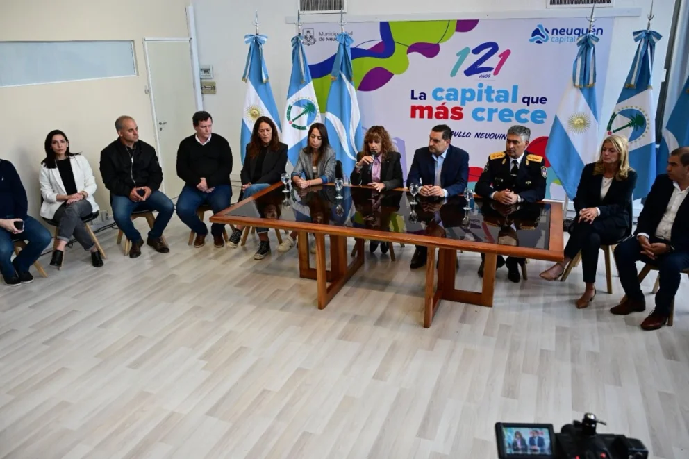 En conferencia de prensa, autoridades locales y de la policía provincial, explicaron cómo operará la normativa que se presentará en el Concejo.
