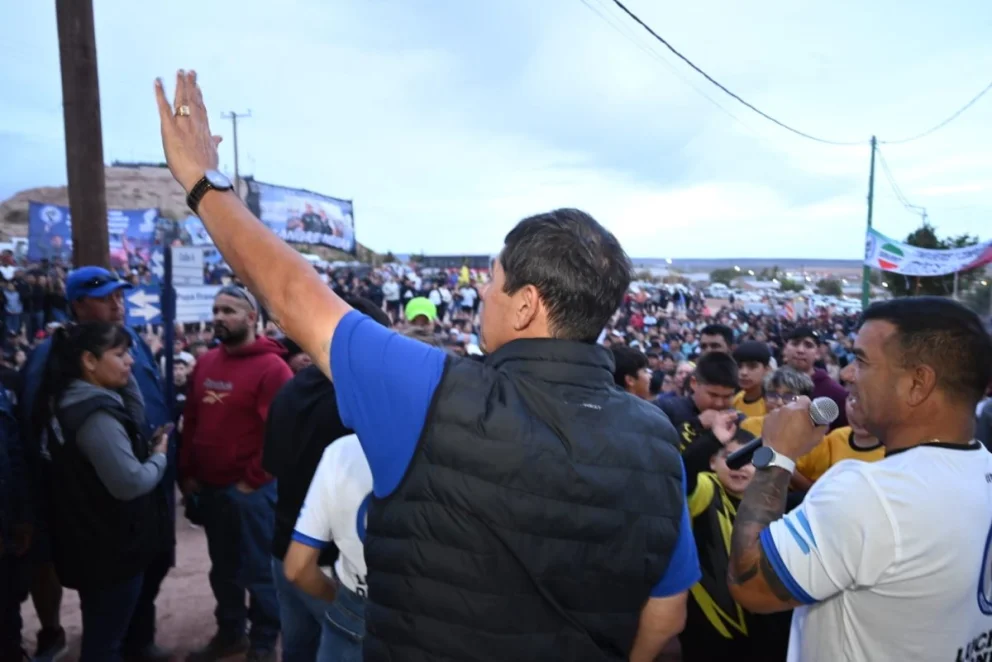 En su discurso pidió mayor participación de trabajadores y jóvenes en la política.