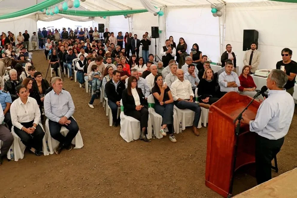 Figueroa en el aniversario de Los Guañacos.