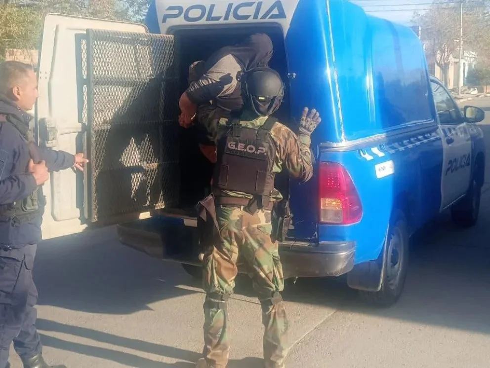 Un hombre fue detenido y otros dos demorados.