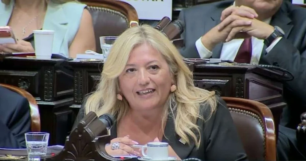 Karina Maureira en el Congreso de la Nación.