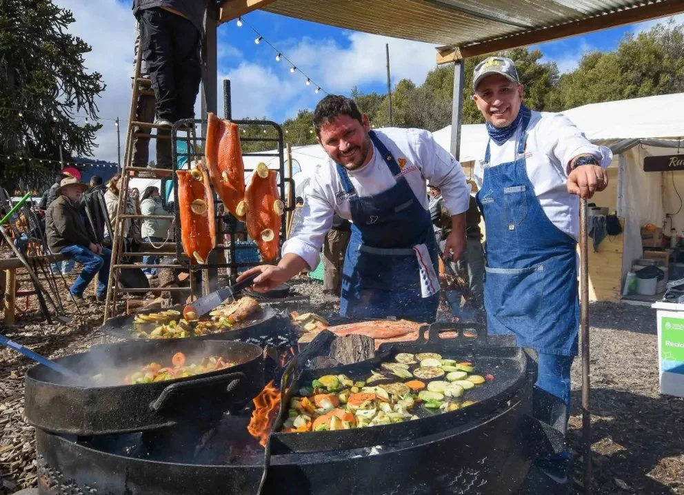 Villa Pehuenia se consolida como destino gastronómico con la Fiesta del Chef