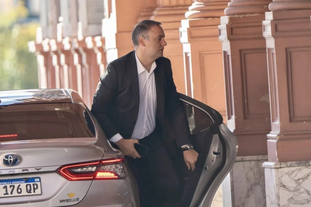 Adorni negó irregularidades y descartó renunciar.