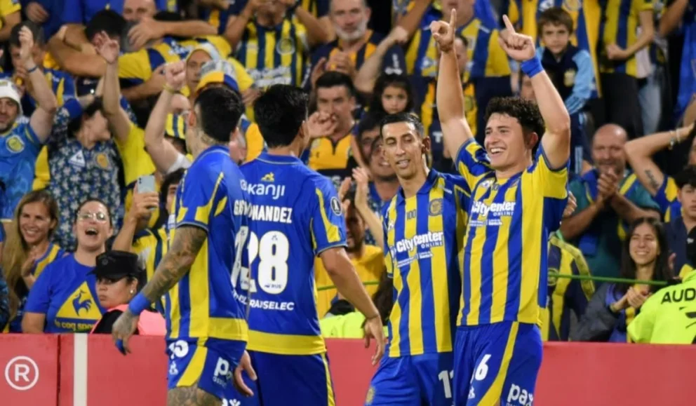 Rosario Central se mantiene como líder del grupo H y se encamina su clasificación a octavos. Foto: TN