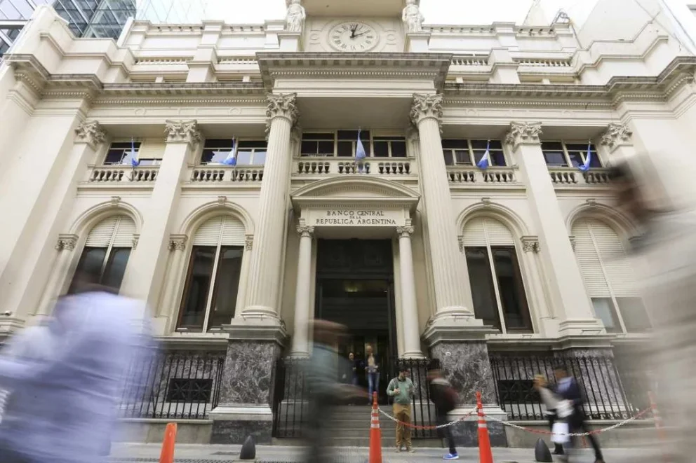 En la última jornada financiera de este viernes el Central compró más de 100 millones de dólares. Foto: archivo