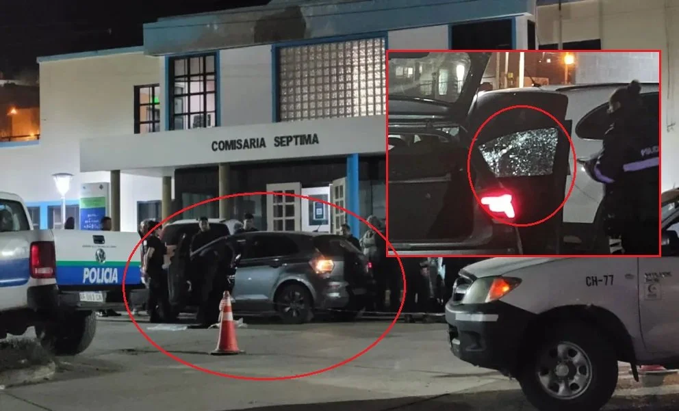 El hombre llegó desesperado y herido a las puertas de la Comisaría Séptima de Comodoro Rivadavia. Fotos: Policía/gentileza