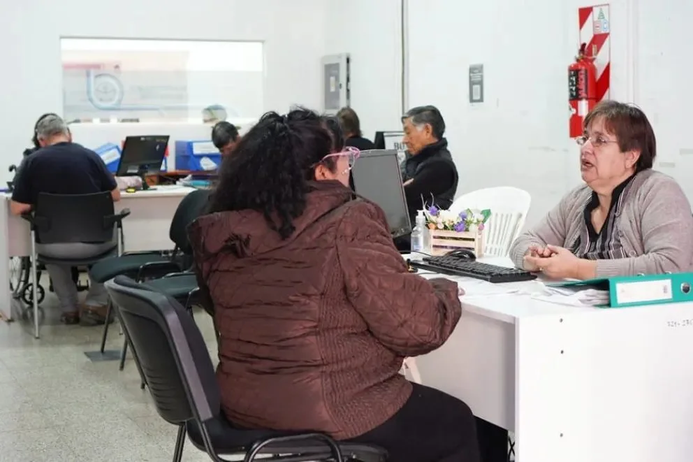 El acompañamiento económico destinado a personas con discapacidad supera los 193 millones de pesos, mientras que el programa para personas mayores alcanza los 258 millones de pesos, según se informó. Foto: archivo