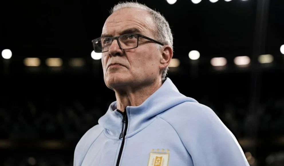 Marcelo Bielsa puso fecha final a su ciclo en Uruguay. Foto: Getty Images