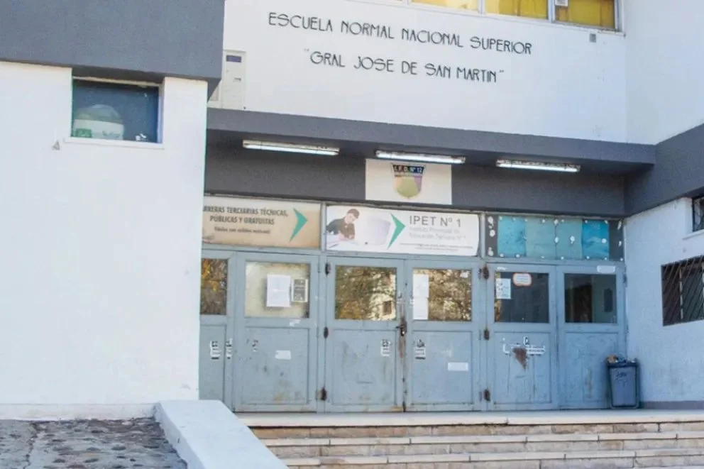 El Instituto de Formación Docente n12 de Neuquén.