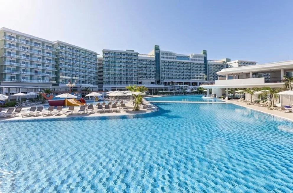 En total son 114 los hoteles que dejarán de tener gestión de las grandes cadenas internacionales. Fuerte crisis turística en Cuba. Foto: Meliá