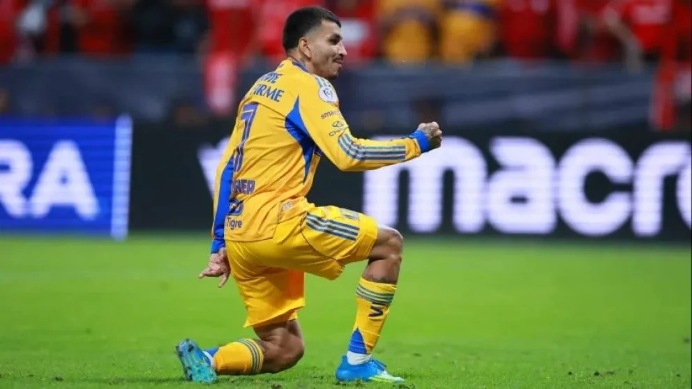 Ángel Correa con la camiseta del Tigres. Foto: archivo