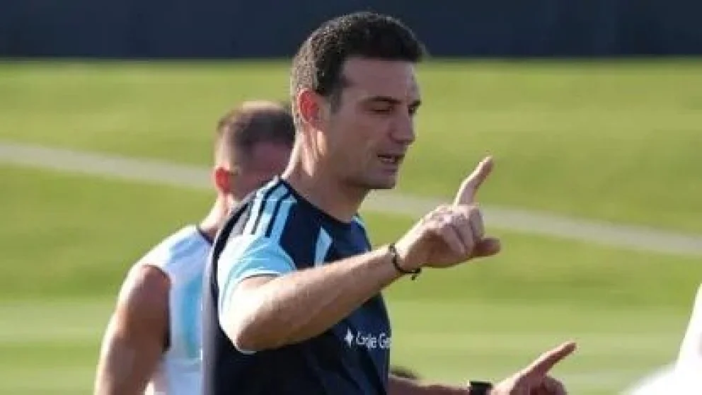 Scaloni arma el equipo para el debut. Foto: archivo