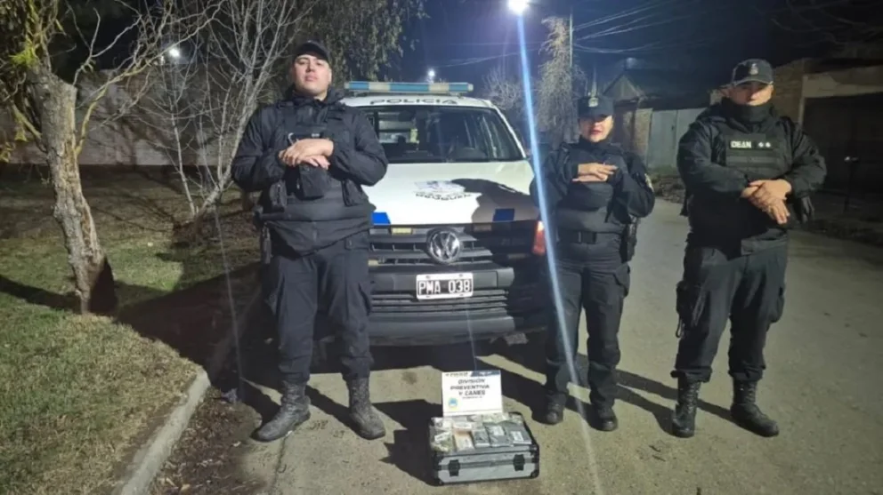 La utilización de canes adiestrados en detección de drogas sigue dando resultados positivos en los operativos policiales. Foto: Neuquén Informa.