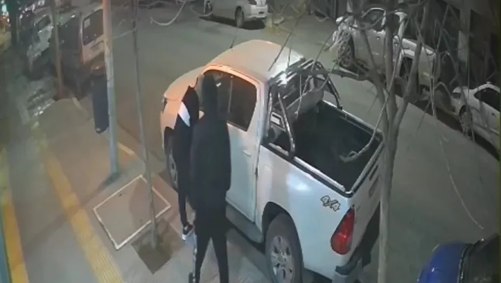 Robo en pleno centro de Neuquén. Foto: captura de pantalla. 