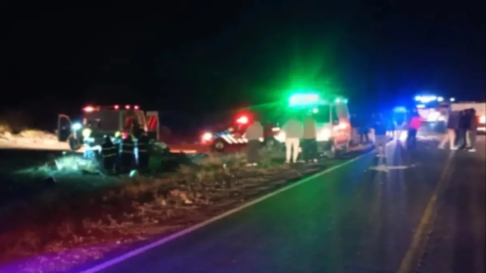 El fatal accidente se produjo cerca de las 22 horas, a escasos kilómetros de Chimpay. Foto: gentileza.