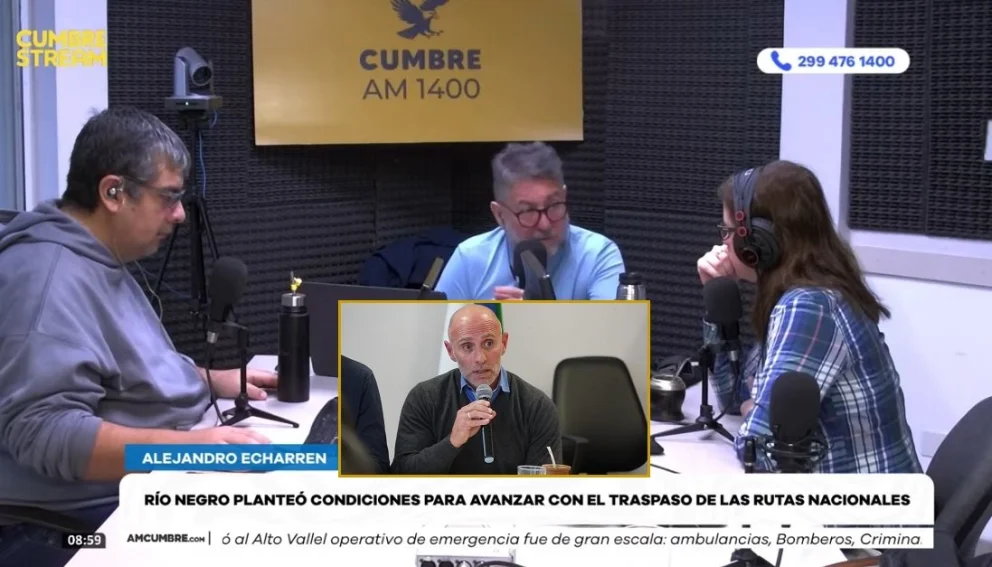 Alejandro Echarren fue entrevistado en el programa "Nada sucede dos veces", con la conducción de los periodistas Mario Nico González, Evangelina Zingoni y Lucas Jara. Foto: captura de video Cumbre Stream.