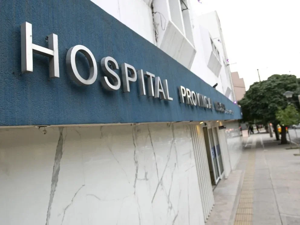 El emblemático Hospital Provincial Neuquén.