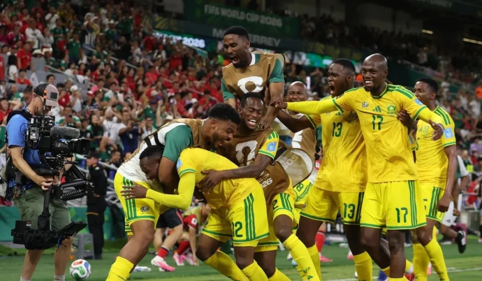 Sudáfrica logró una calsificación histórica. Foto: Goal