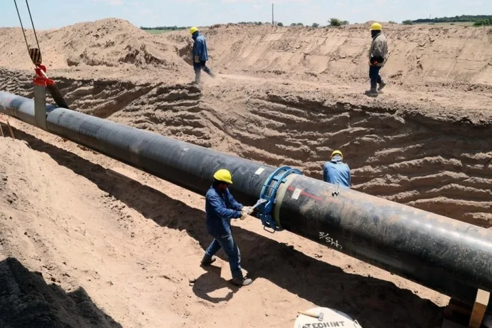 El proyecto contempla una traza que atravesará el complejo Cerros Colorados y busca mejorar la evacuación de gas desde zonas clave del shale neuquino.