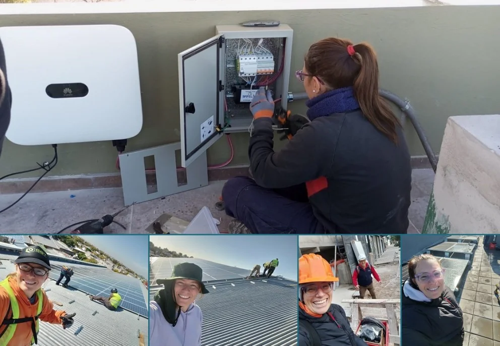 A partir de cumplir su sueño de ser electricista, se sumó a una red de mujeres relacionadas con la construcción. De la oficina a los cables y los techos. Fotos: María Laura Heredia