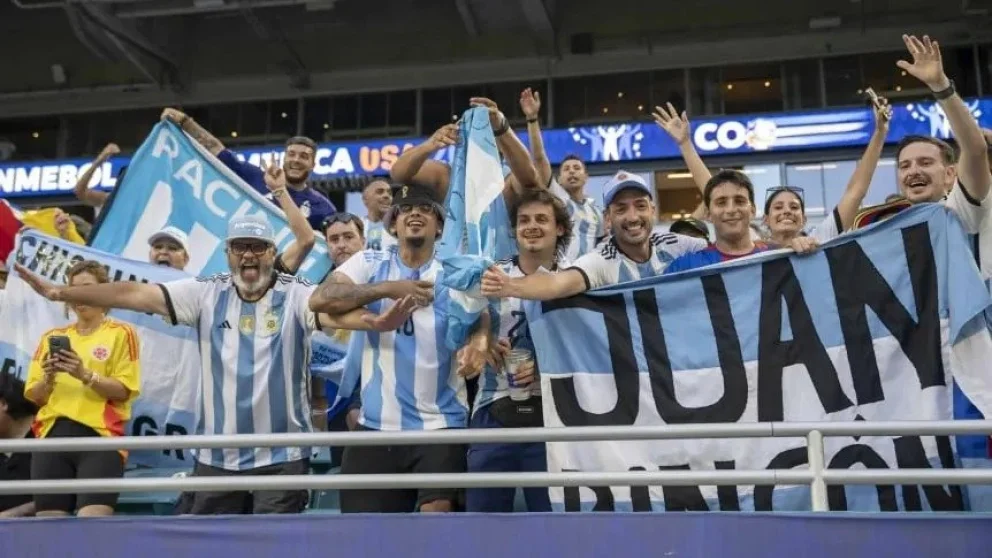 Hinchas argentinos en el mundial. Foto: archivo