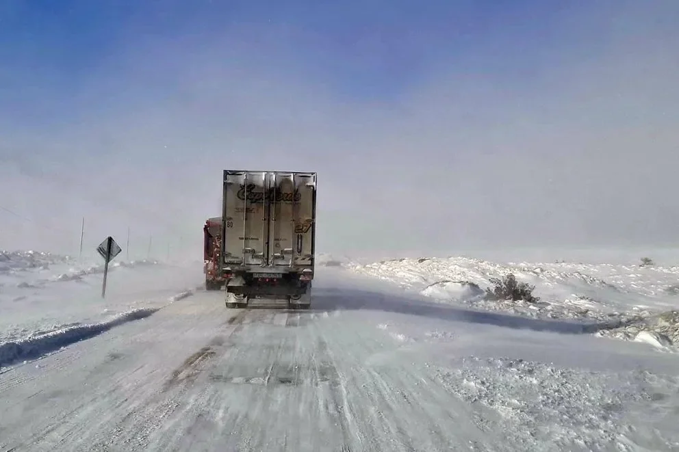 La nieve y el frío extremo golpean a toda la provincia. Foto: Neuquén Informa. 