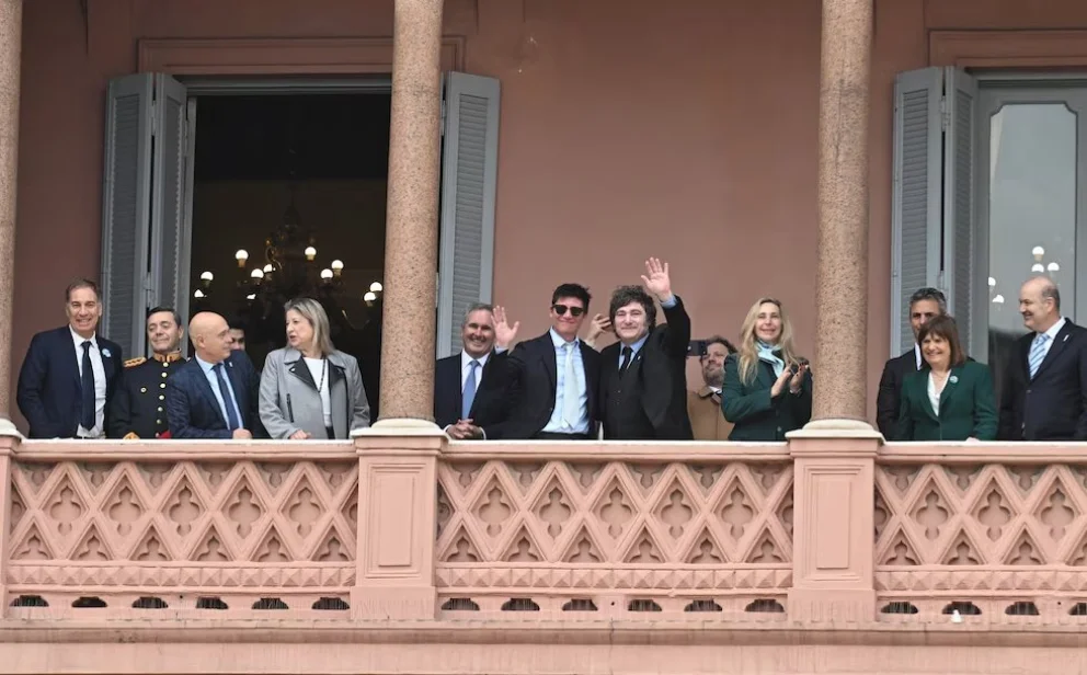 Milei busca mostrarse como mediador entre Karina Milei, Santiago Caputo y Patricia Bullrich.