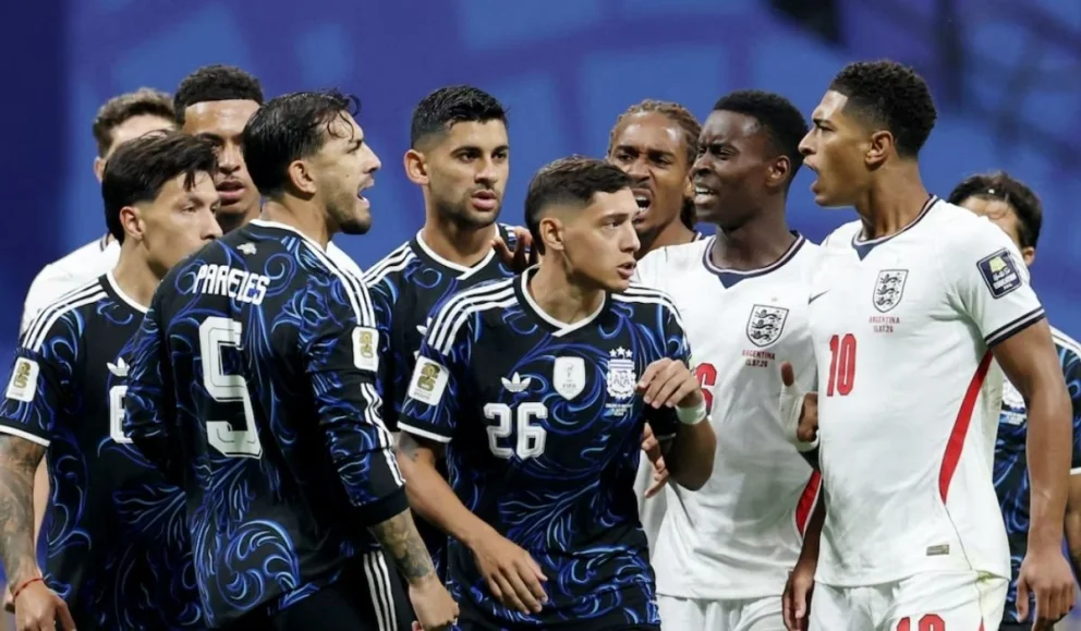 Los medios ingleses se hicieron eco de un informe que habla de "artimañas" argentinas para eliminar a Inglaterra. Foto: Reuters