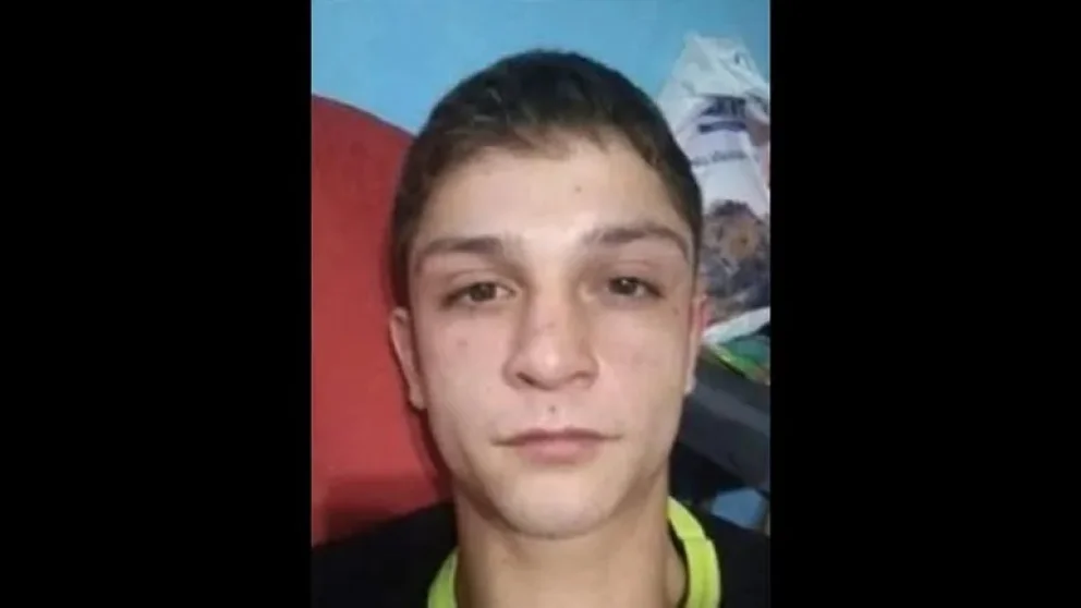 Desesperada búsqueda de este joven de 22 años. 