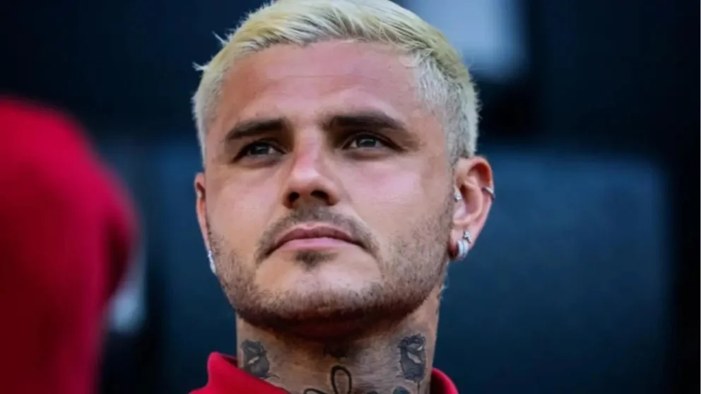 Mauro Icardi reapareció en sus redes sociales para cuestionar con dureza la prohibición de salida del país dictada en su contra.