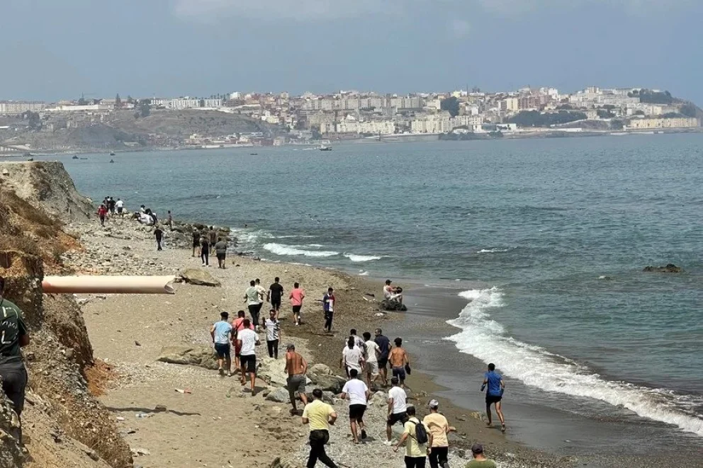 El ingreso de inmigrantes marroquíes por Ceuta.