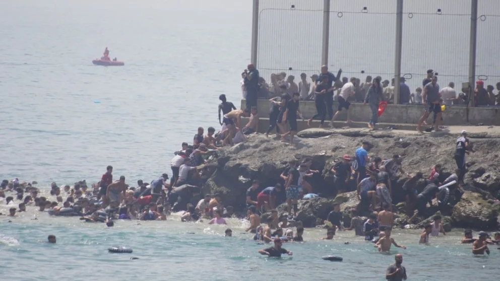 El enclave marítimo recibió la llegada de miles inmigrantes marroquí. Fuente: RTVE
